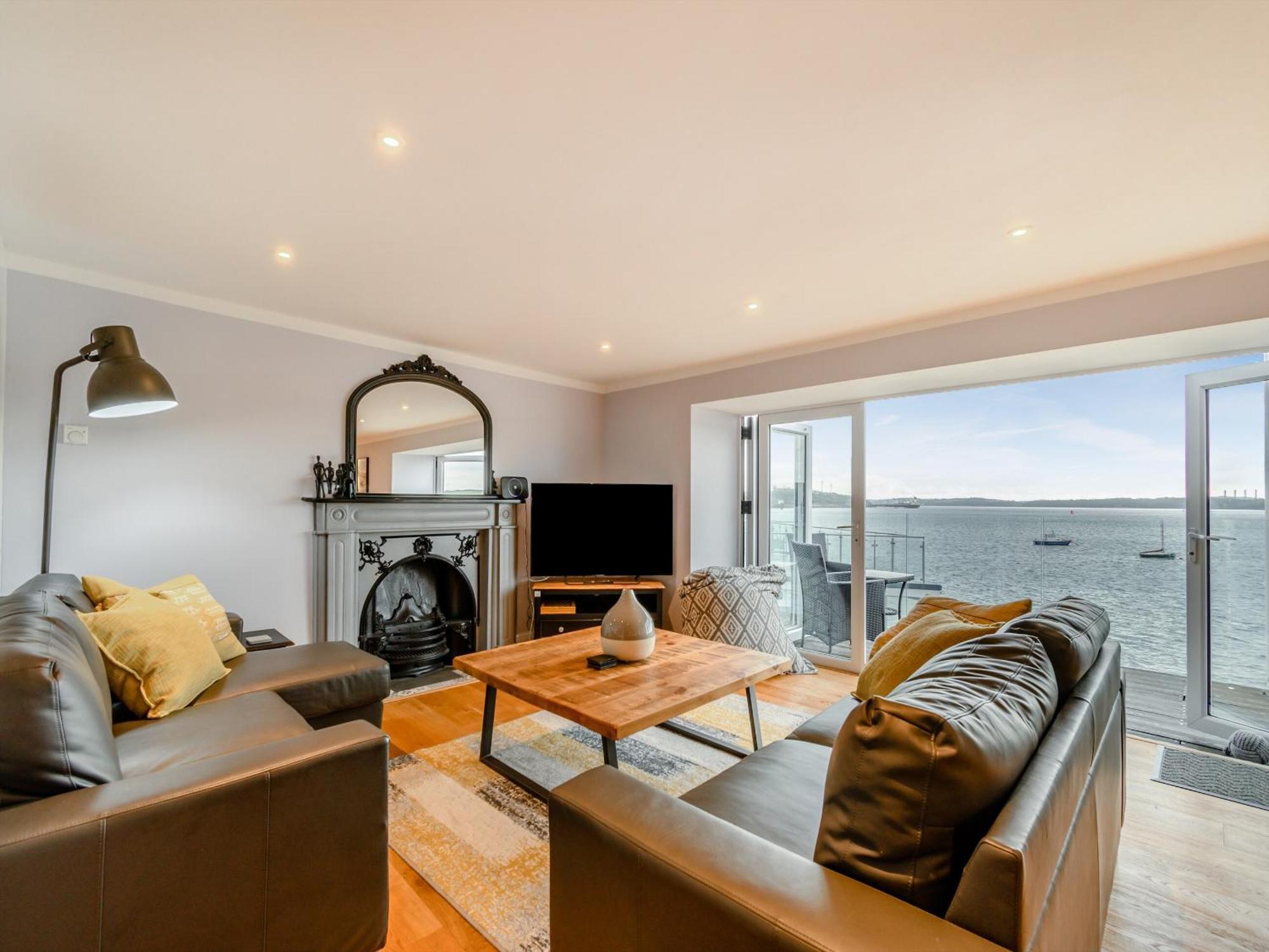 Point House Villa มิลฟอร์ดเฮเวน ภายนอก รูปภาพ